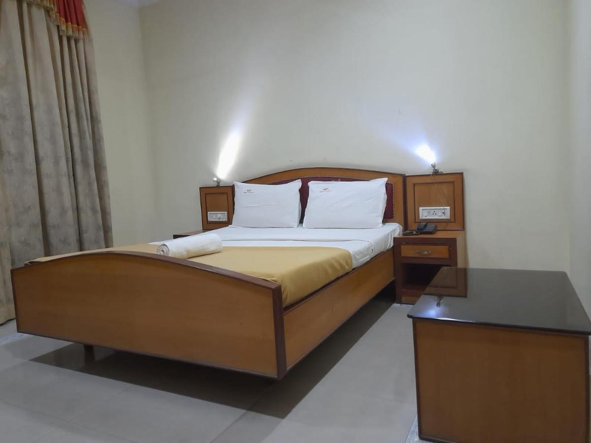 Hotel Dp Oberoi Residency Kochi Esterno foto
