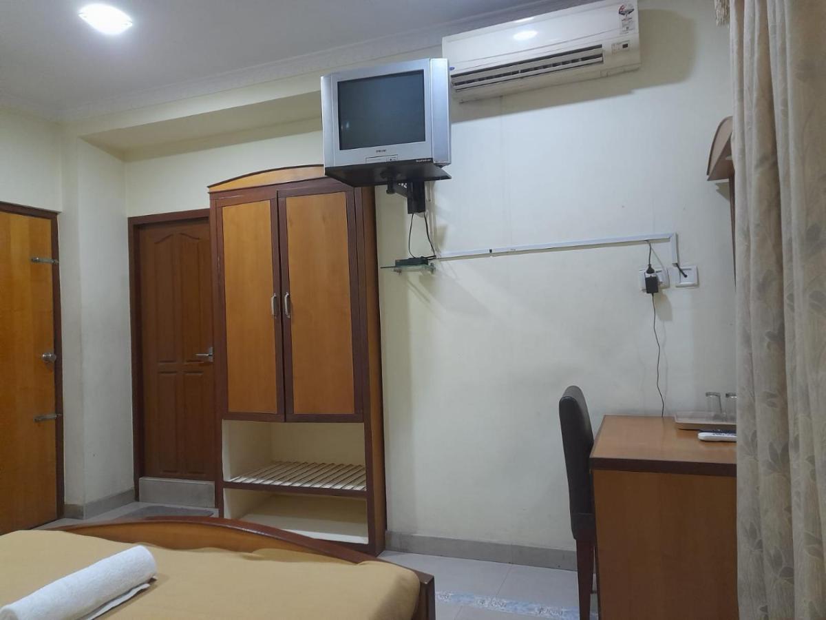 Hotel Dp Oberoi Residency Kochi Esterno foto